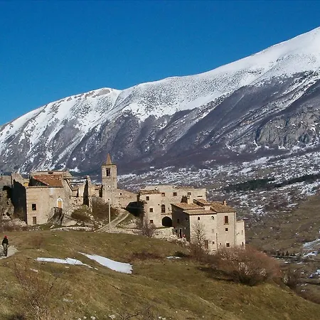 度假居 Stone House In Majella Park *
