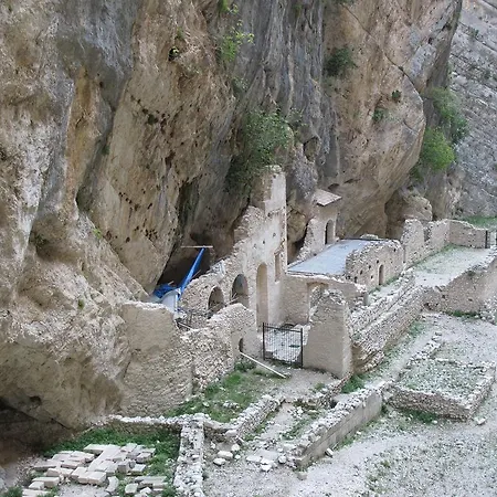 Stone House In Majella Park *
