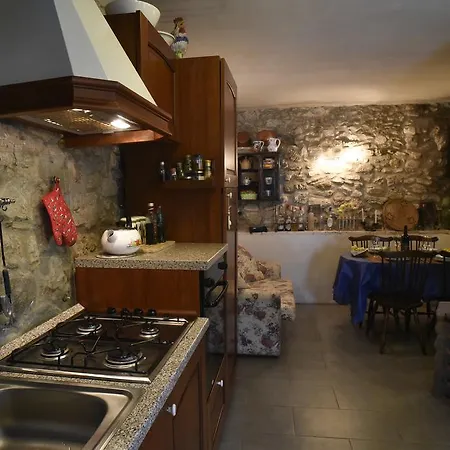 Stone House In Majella Park *