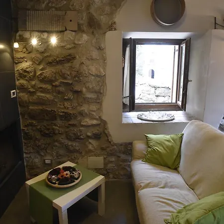 Stone House In Majella Park